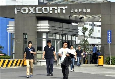 フォックスコン工場従業員ストライキ.jpg
