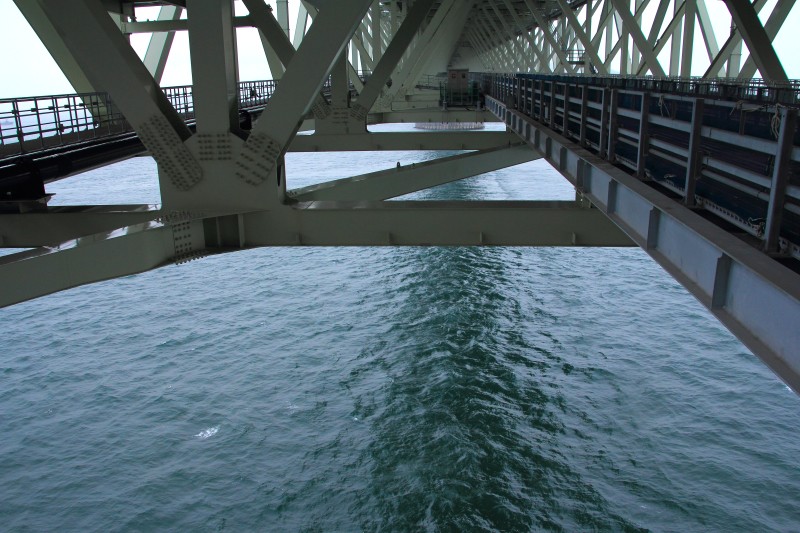 明石海峡大橋_002海面、基礎.jpg