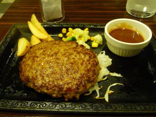 ステーキ　ガストでハンバーグ