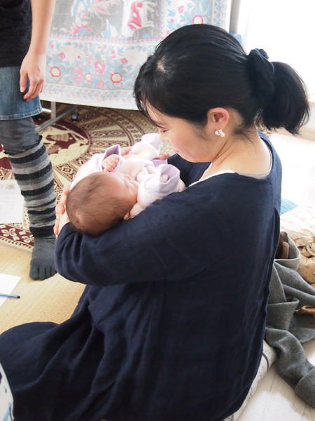 妊婦さん抱っこ1.jpg