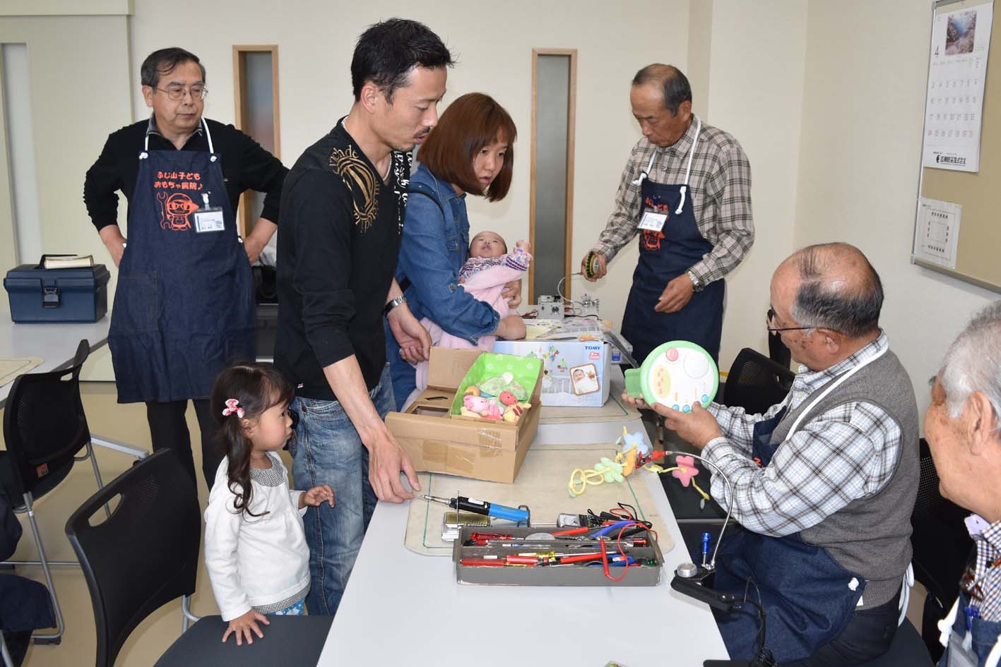 ０４１７ideおもちゃ病院　大富士交流センター開設1.jpg