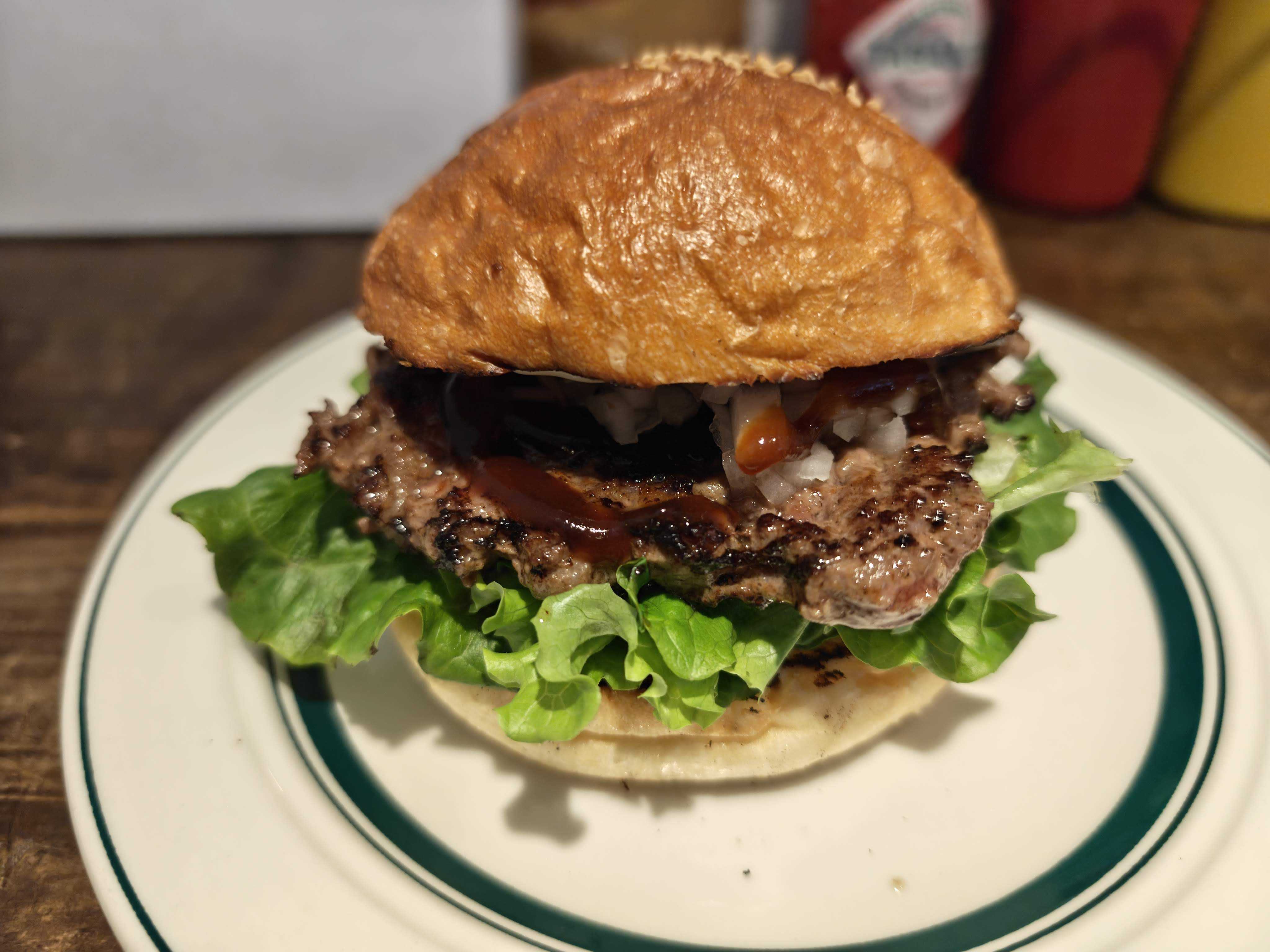 虎ノ門　GENUINE BURGER TORANOMON　ひとりランチ　クラシックビーフバーガー