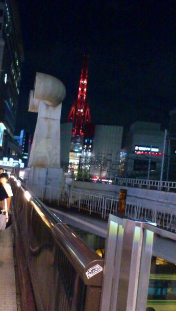 大阪の夜空