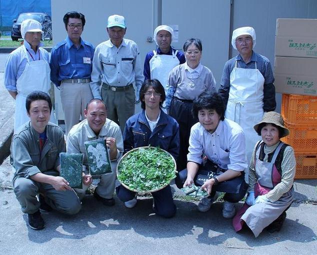 但馬よもぎ加工所のスタッフ