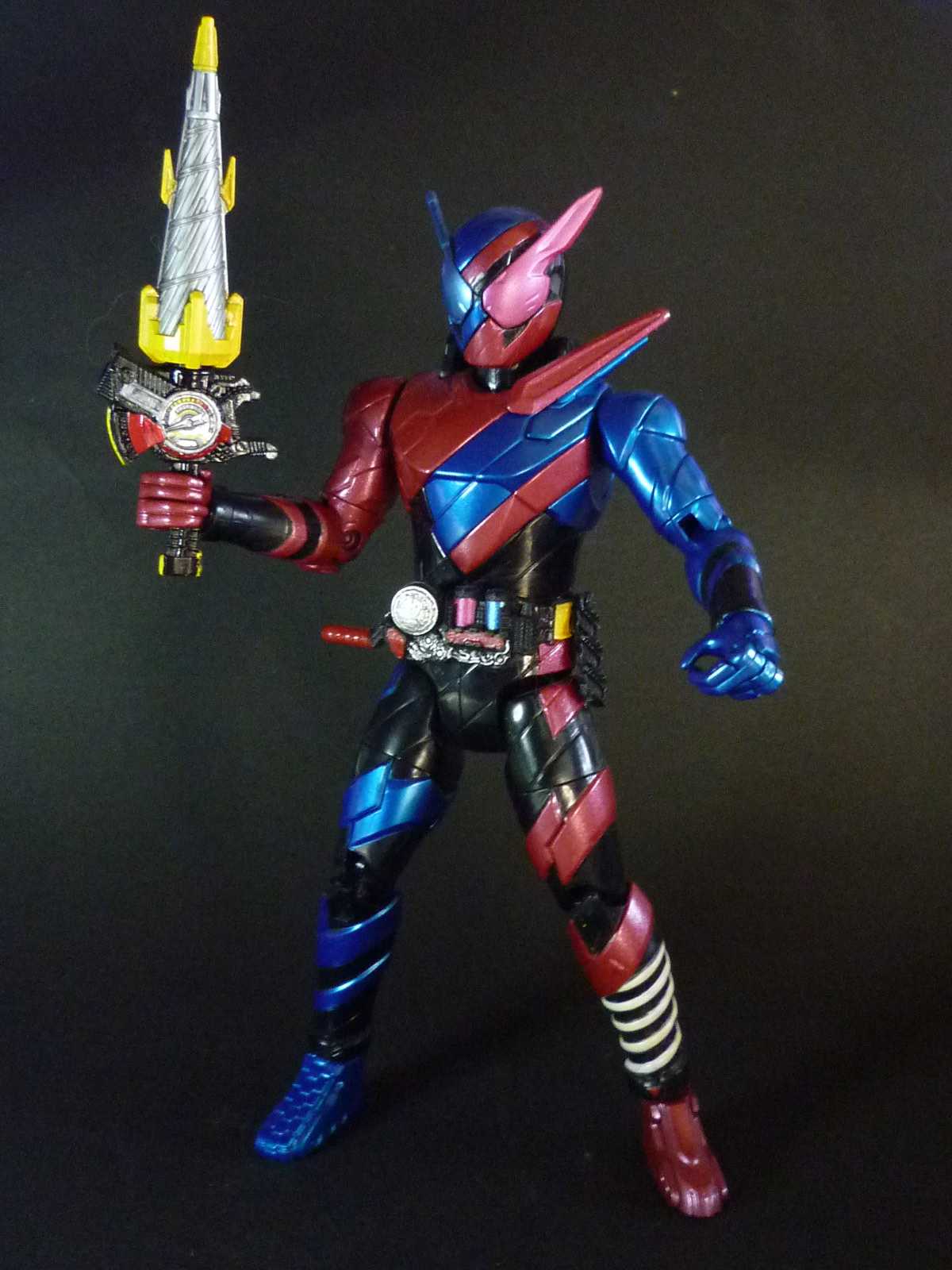 BCR 仮面ライダービルド ラビットタンクフォーム | 少年ボイトイ