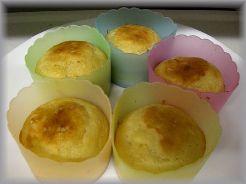 マフィンじゃなぃよ！チーズドーナツでした♪