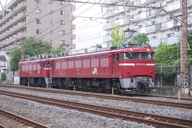 EF64 1031牽引 E127系V12編成 長野出場 配給 & EF81 136牽引 ED75 758 秋田入場 配給6