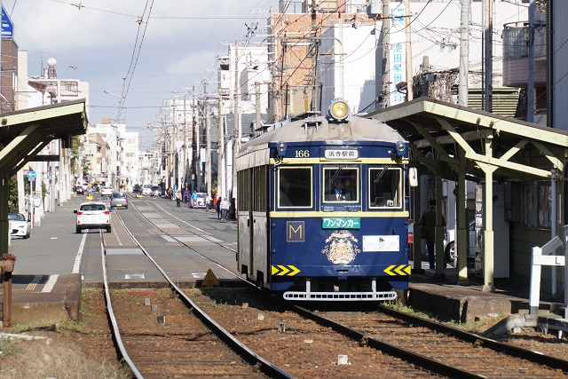 阪堺電車 旧型電車の 正月輸送