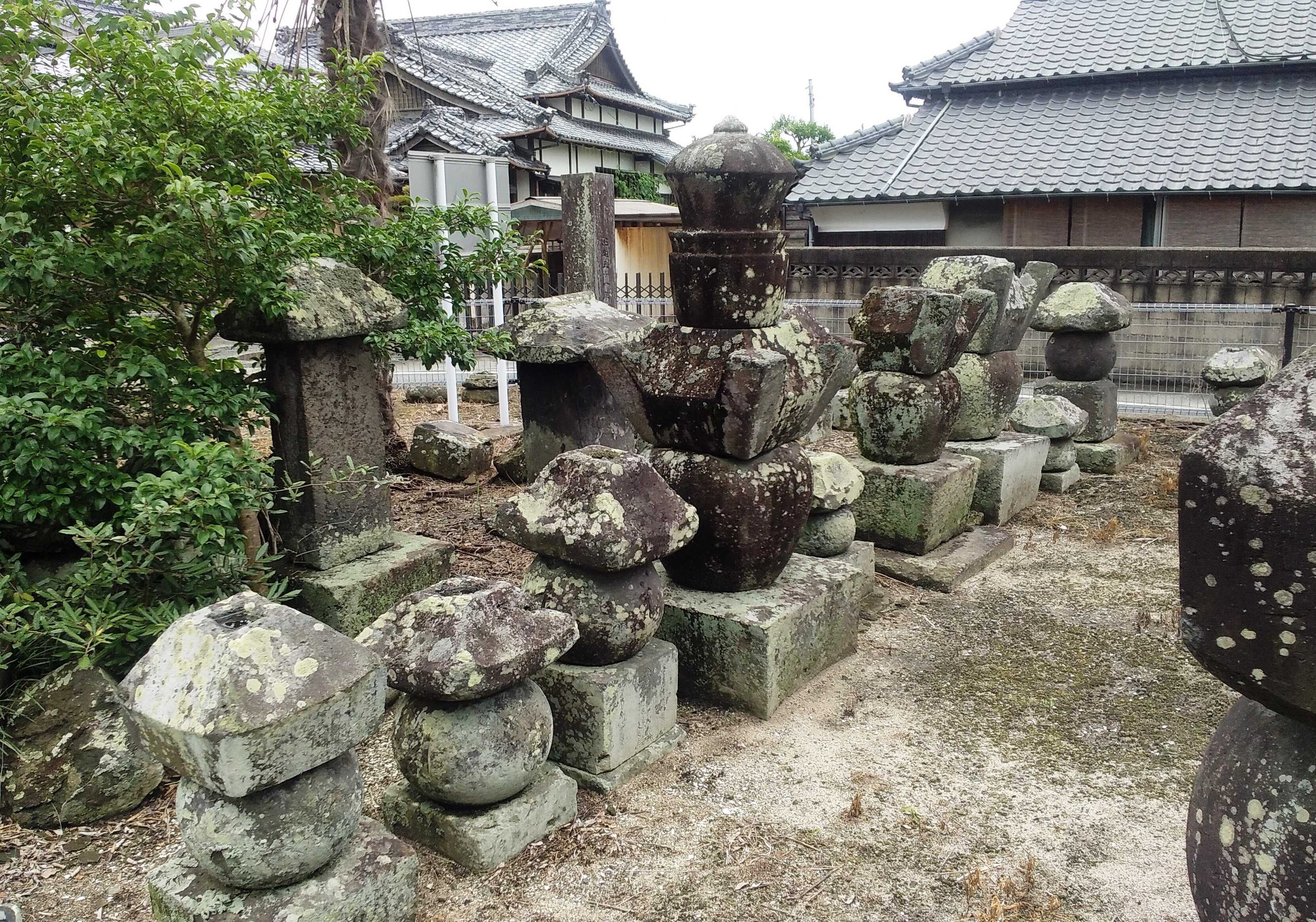 210616荒尾市・荒尾・浄業寺2・浄業寺古塔群 | 荒尾史学会のブログ - 楽天ブログ