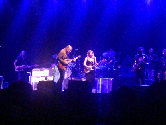 TEDESCHI TRUCKS BAND