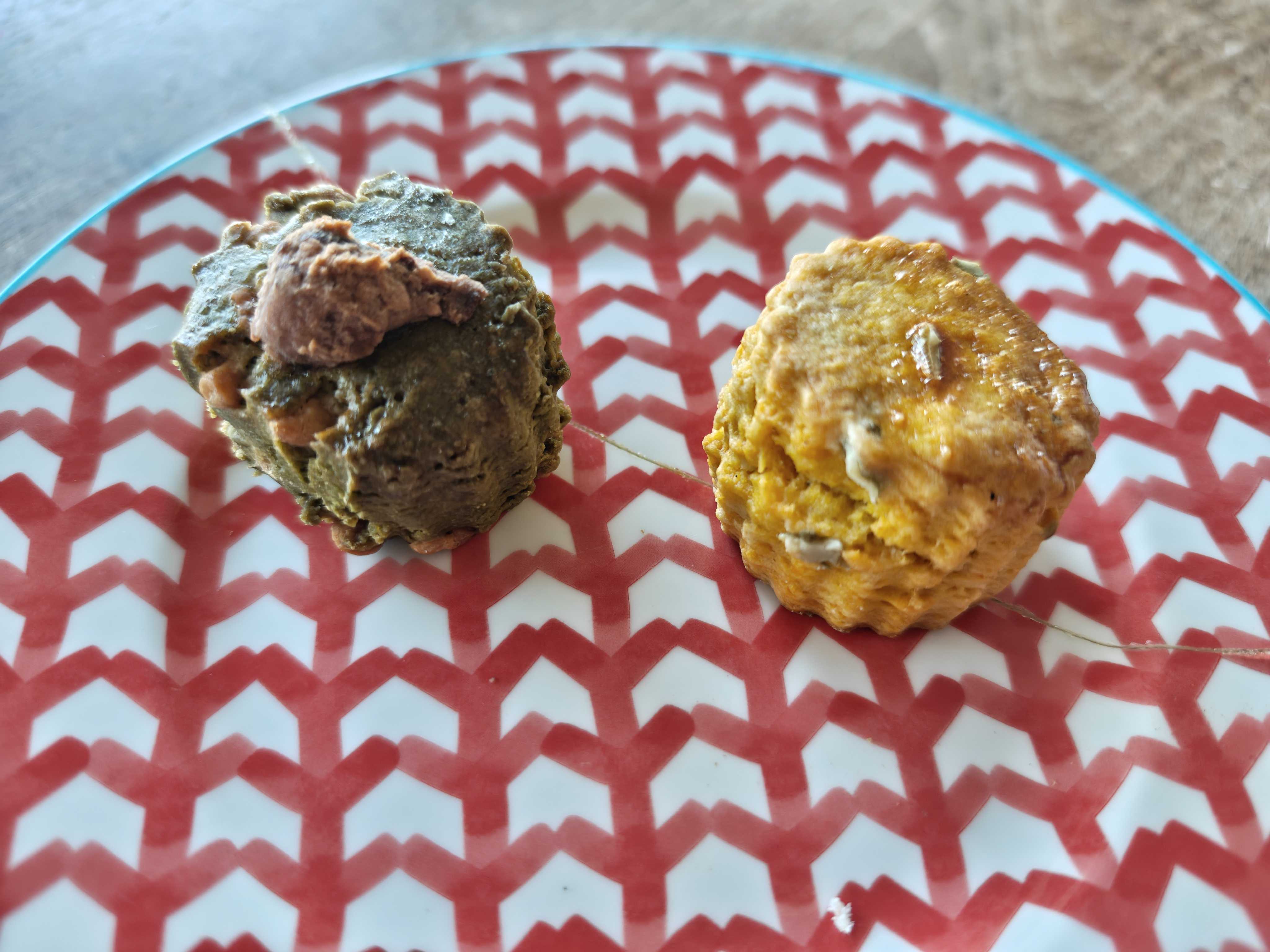 栃木県那須塩原市、大田原市　ベーグルリコ　ミニスコーン2個（かぼちゃと種、静岡抹茶キャラメルチョコ）