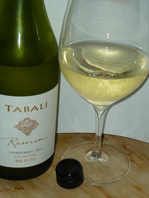 Tabali Reserva Chardonnay 2011 glass.jpg