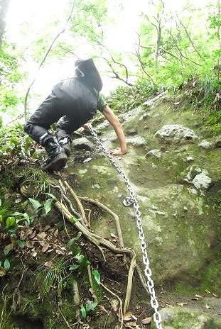 中山仙境の鎖場