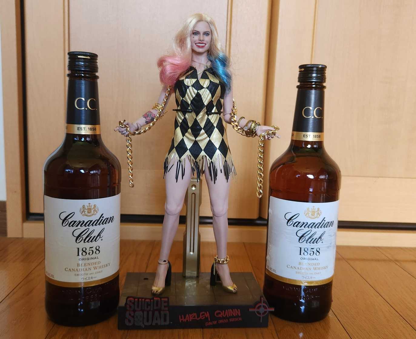 ホットトイズ スーサイドスクワッド ハーレイ・クイン ポール