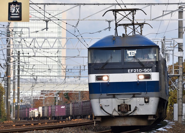 EF210-901 2015.12.14 5085レ EF210-169無動.jpg