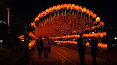 韓国旅行 慶尚南道 晋州  晋州流燈祭り