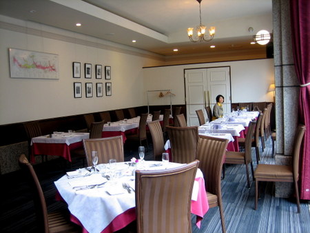ブラッスリー・ティーズ・ミュゼの店内　１