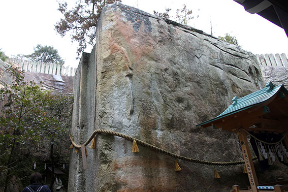 生石神社の「磐座」-01♪