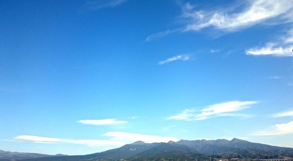北東　愛鷹山(1).JPG