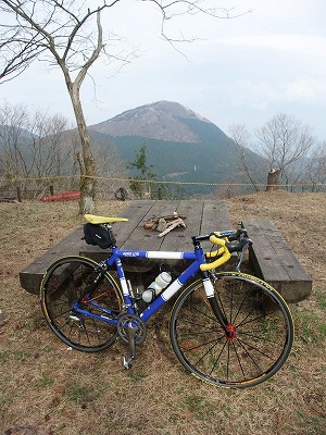 20130320万葉公園からの矢倉岳