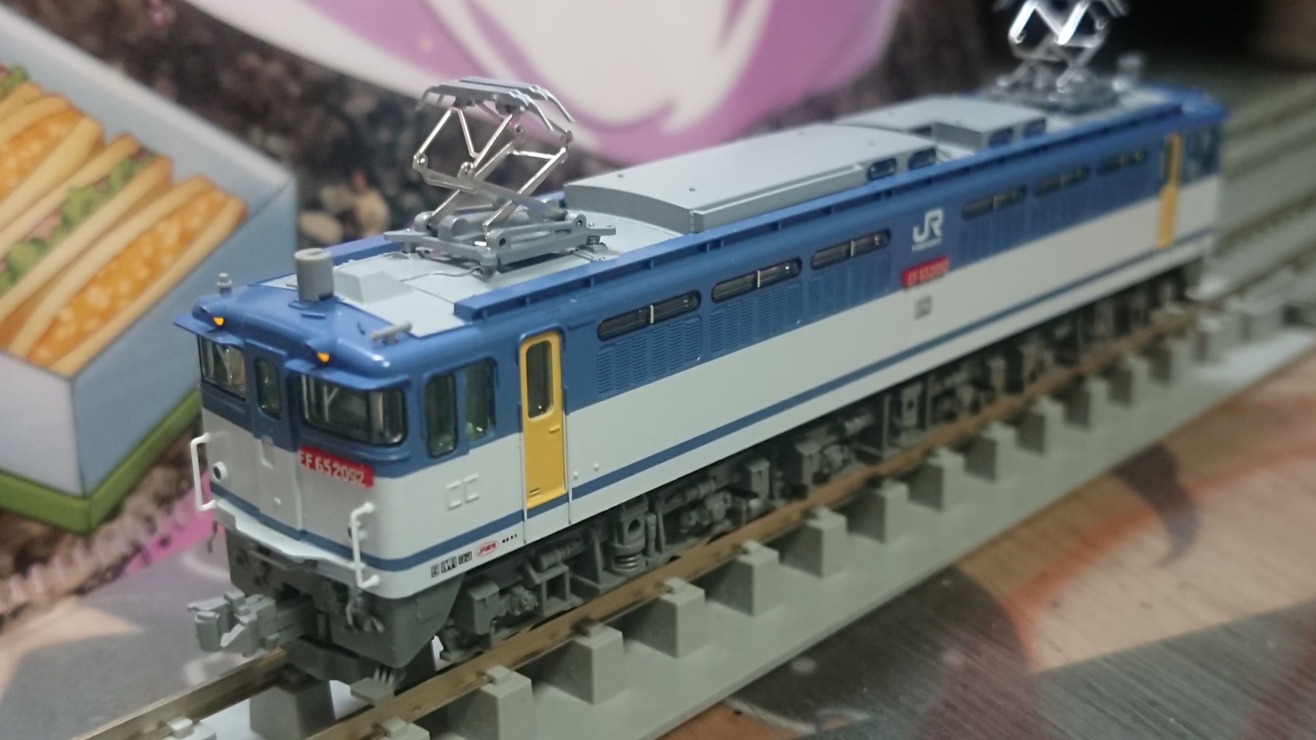 TOMIX製 EF65 2092号機パンタグラフ交換 | Cyber Train - 楽天ブログ