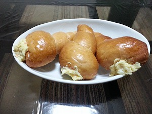 ポテサラコルネ