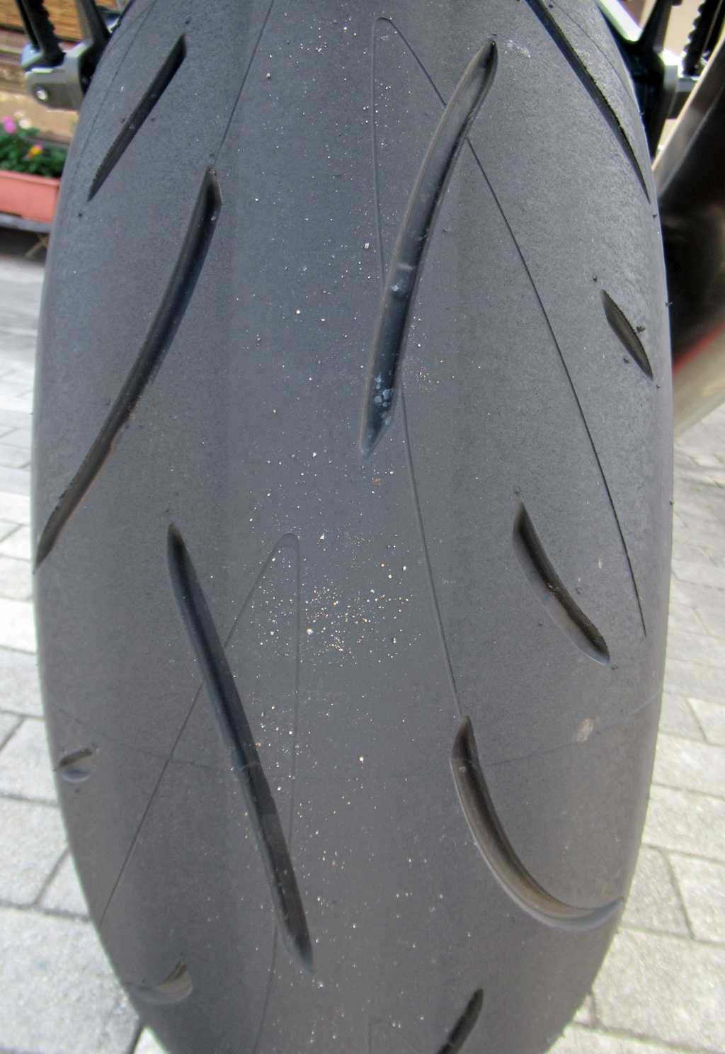 初タイヤ交換と皮剥き | ヘタレおじさんのバイク日記 -Ⅲ