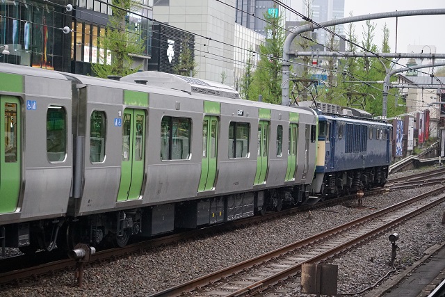 EF64 37牽引 高碕チキ工臨 & EF64 1032牽引 山手線 新型車両 E235系トウ02編成 配給5