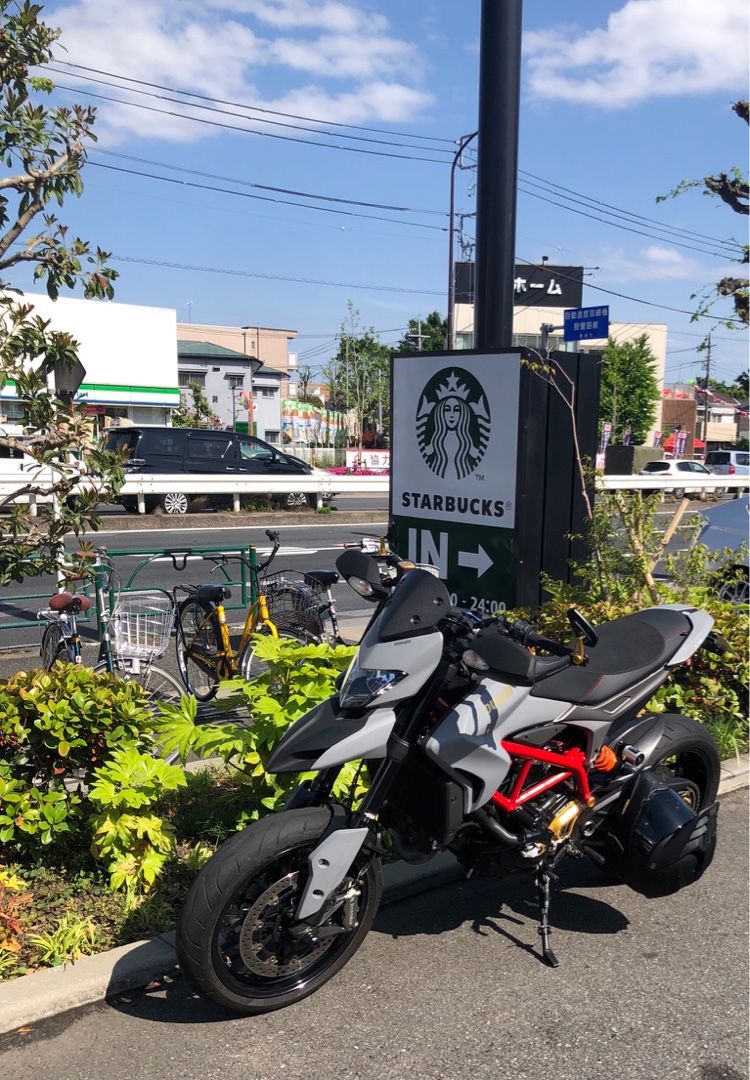 世田谷区 スターバックス芦花公園店 Ducati Hypermotard1 Life Kawasaki Klx230 Life 楽天ブログ