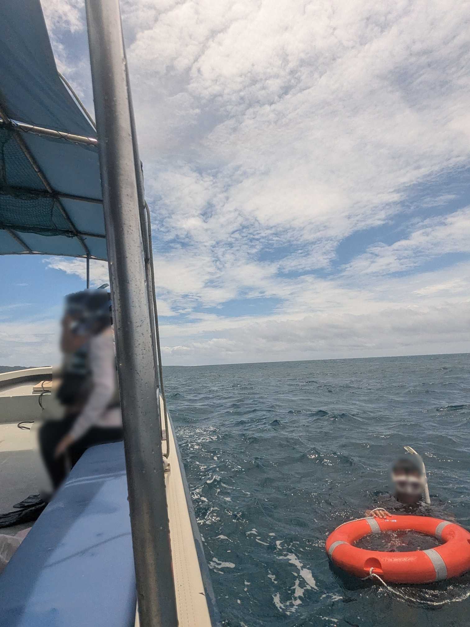 西表島　海猫　アクティビティツアー　船