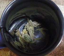 沈殿。