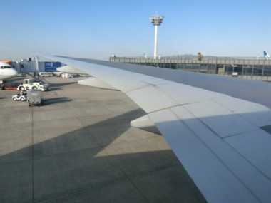 伊丹空港から成田空港行の飛行機の中 海外写真情報 楽天ブログ