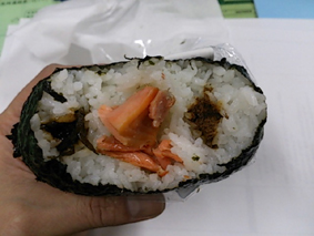 爆弾おにぎり01