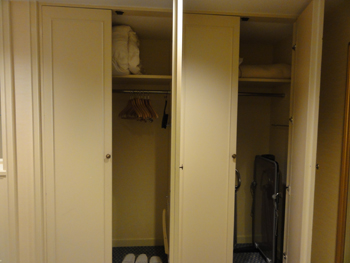 リーガロイヤルタワーウィングデラックスツインクローゼット