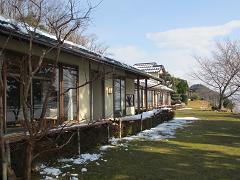 離れ