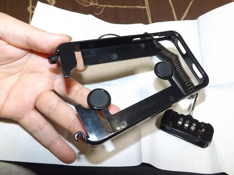 iPhone盗難防止用 LOCKケース4