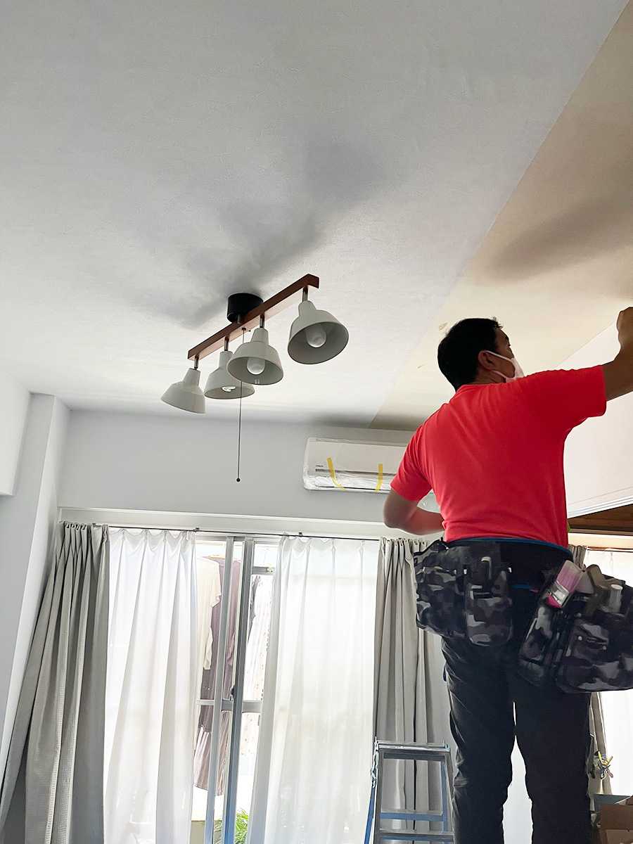 お買い物マラソンで買ったモノ。照明が良い感じで、そして週末DIYへ