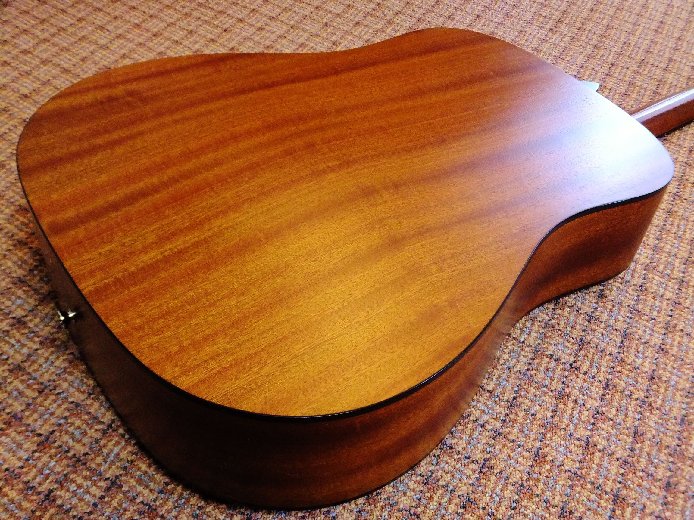 ドラゴンボール様【調整必要】Taylor 110e アコースティックギター TAYLOR 110SB | 男の羅生門 ‐ Guitar&Bike Life ‐ - 楽天ブログ