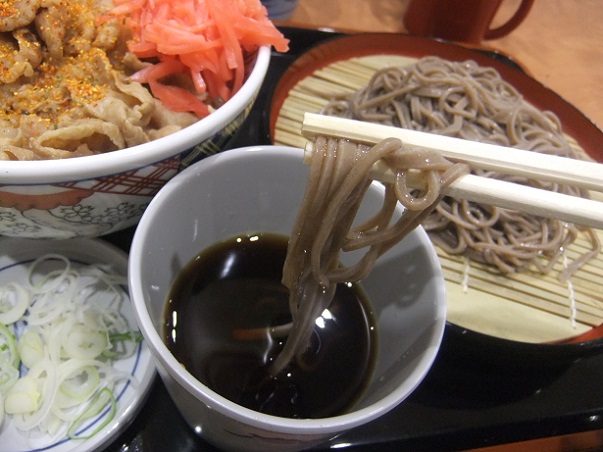 吉野家@アリオ西新井の豚丼ともりそば2