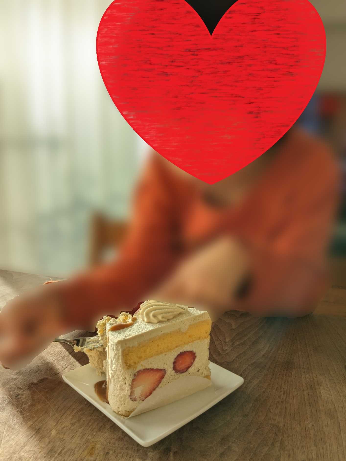 茅場町ケーキ屋パティスリー イーズ　苺と黒糖のショートケーキ