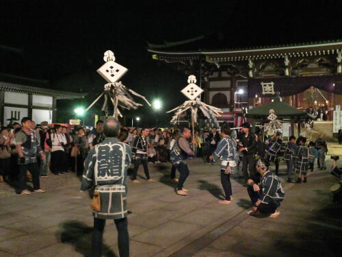 池上本門寺の万灯行列