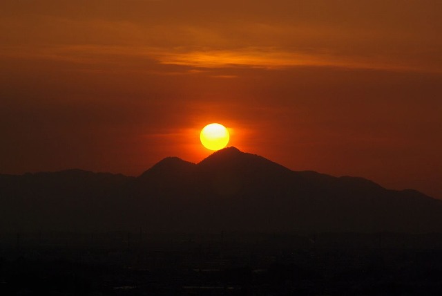 二上山の夕日.jpg