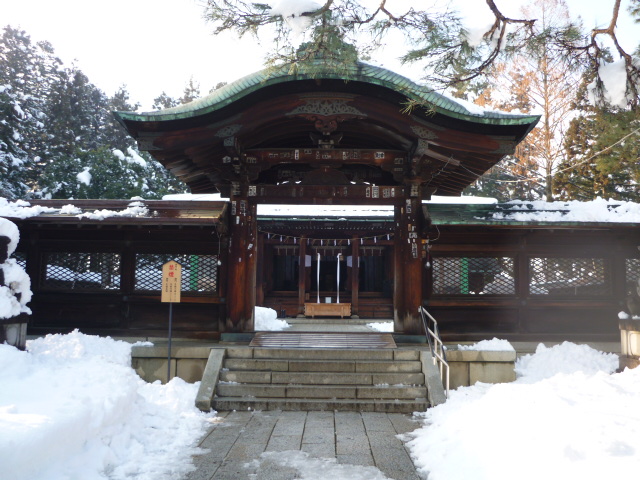 上杉神社雪.JPG