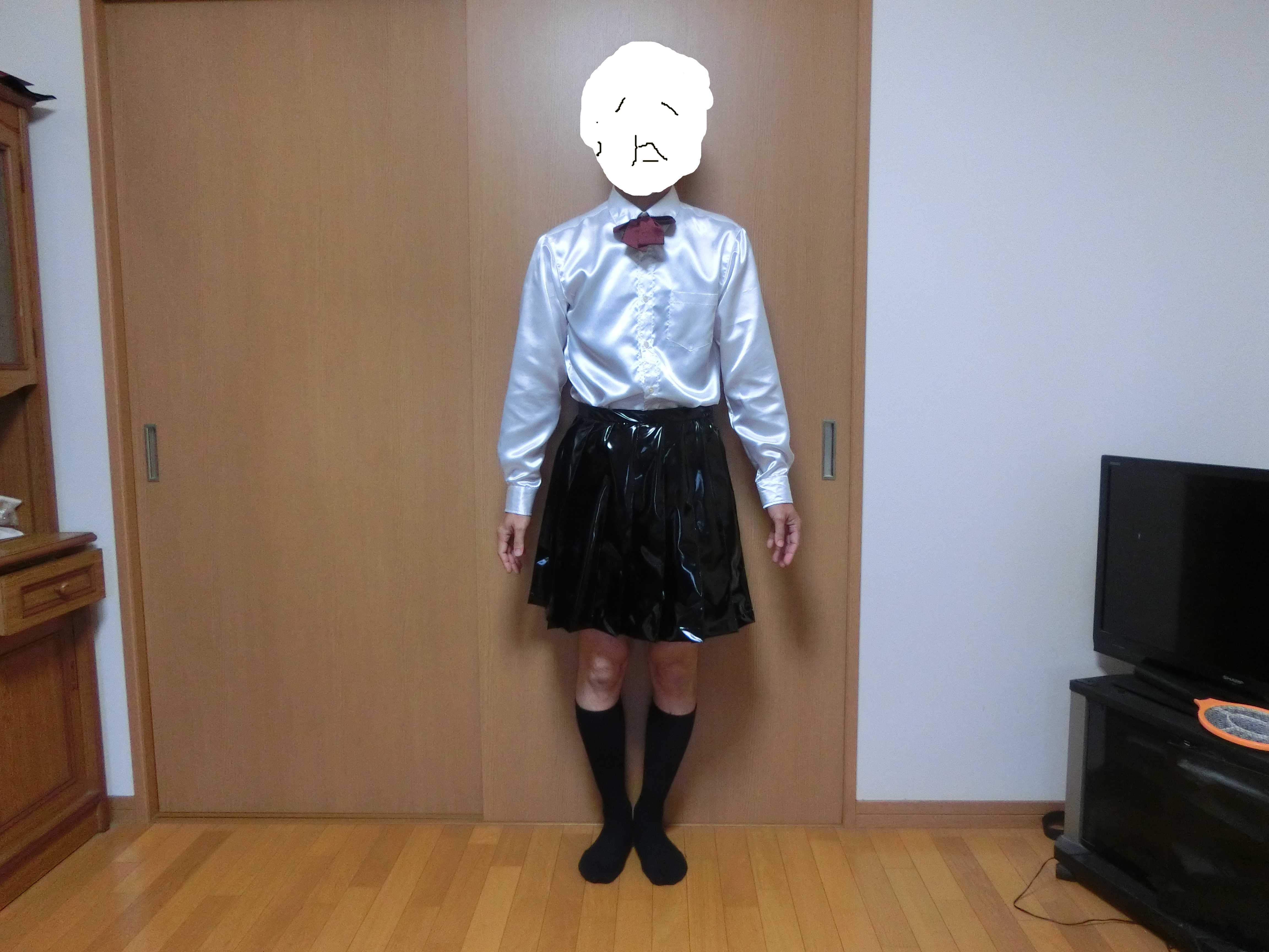 またエナメルセーラー服を出品しました | さわさわ日記（みはた