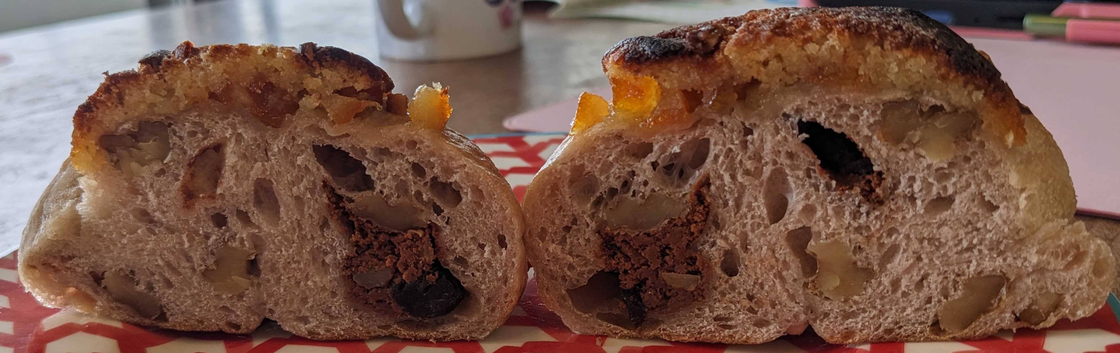 下田流の通販　シナモンクリチレーズンナッツベーグルの断面