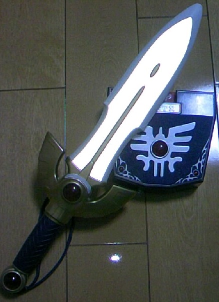 輝く剣