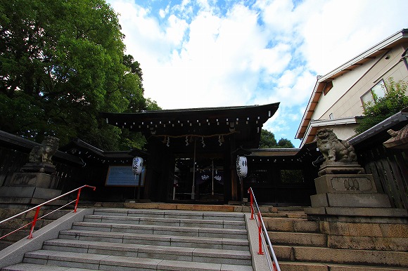 離宮八幡宮.jpg