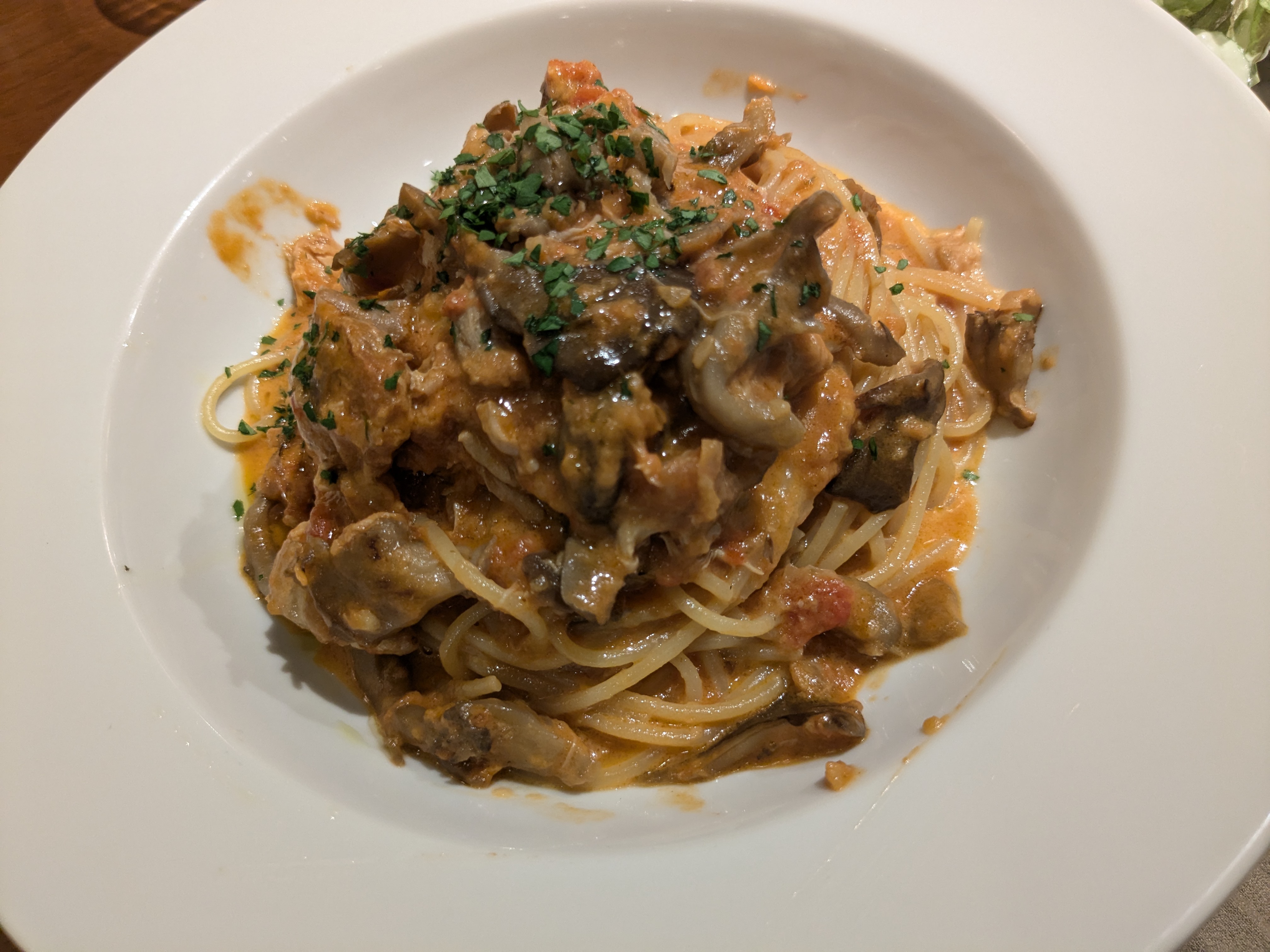 HARBS ルミネ横浜店 ランチ　ランチサービス　鶏ときのこのトマトクリームパスタ
