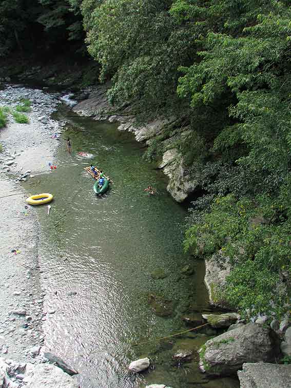 美郷ほたる館の川遊び♪