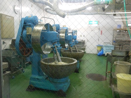 2012.7.14　宮城実家１　塩釜武田の笹かまぼこ (9).jpg